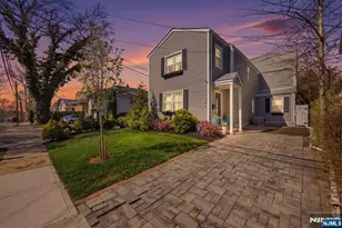 301 Roosevelt Ave, Hasbrouck Heights, NJ 07604 - Photo 33