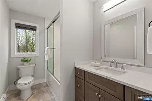 519 Walnut St, Fort Lee, NJ 07024 - Photo 23
