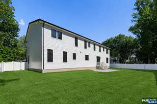 532 Hobart Rd, Paramus, NJ 07652 - Photo 3