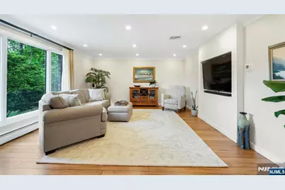 610 Monroe Street, Ridgewood, NJ 07450 - Photo 5