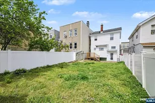 222 Riverview Pl, Cliffside Park, NJ 07010 - Photo 19