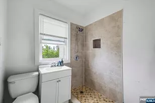 222 Riverview Pl, Cliffside Park, NJ 07010 - Photo 11
