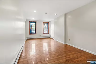 800 Ocean Avenue 1 #1, Jersey City, NJ 07304 - Photo 3