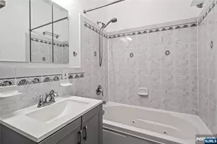 800 Ocean Ave 1, Jersey City, NJ 07304 - Photo 37