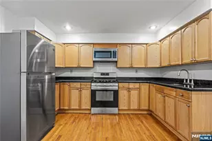 800 Ocean Ave 1, Jersey City, NJ 07304 - Photo 9
