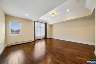 229 E Columbia B, Palisades Park, NJ 07650 - Photo 17