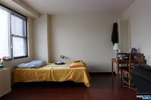 201 Saint Pauls Ave 1W, Jersey City, NJ 07306 - Photo 9