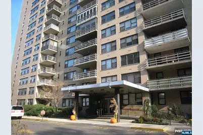 201 Saint Pauls Avenue 1W #1W, Jersey City, NJ 07306 - Photo 1