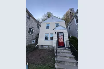 698 Undercliff Avenue, Edgewater, NJ 07020 - Photo 1