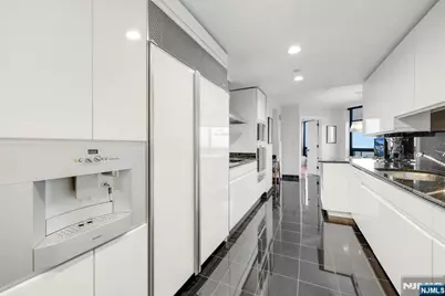 900 Palisade Avenue Ph-2405 #PH-2405, Fort Lee, NJ 07024 - Photo 19