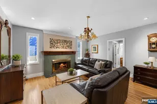 290 Dunkerhook Rd, Paramus, NJ 07652 - Photo 7