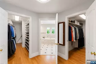 290 Dunkerhook Rd, Paramus, NJ 07652 - Photo 25