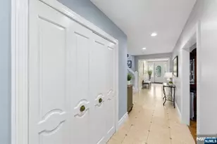 290 Dunkerhook Rd, Paramus, NJ 07652 - Photo 19