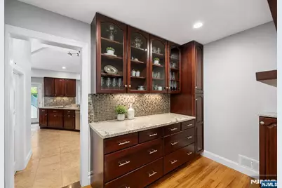 290 Dunkerhook Road, Paramus, NJ 07652 - Photo 9