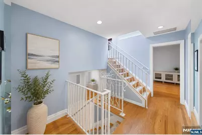 290 Dunkerhook Road, Paramus, NJ 07652 - Photo 21