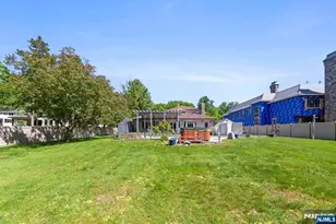290 Dunkerhook Rd, Paramus, NJ 07652 - Photo 47