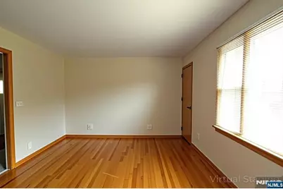 60 Scoles Avenue, Clifton, NJ 07012 - Photo 7