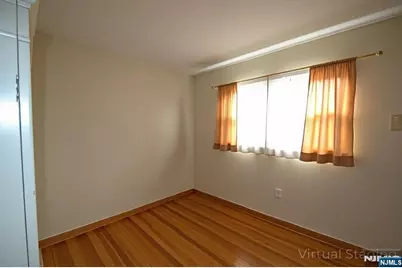 60 Scoles Avenue, Clifton, NJ 07012 - Photo 11