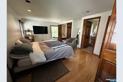 410 Burlington Road, Paramus, NJ 07652 - Photo 3