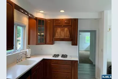 73 E Gouverneur Avenue, Rutherford, NJ 07070 - Photo 5