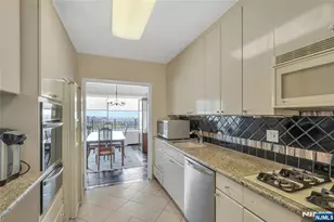 1530 Palisade Ave 27K, Fort Lee, NJ 07024 - Photo 13