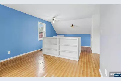 215 Henley Avenue, New Milford, NJ 07646 - Photo 27