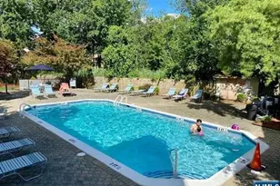 517 Windsor Dr 517, Palisades Park, NJ 07650 - Photo 13