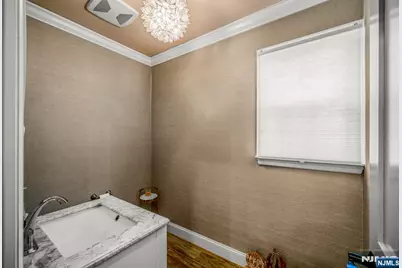 365 Franklin Avenue 202 #202, Wyckoff Township, NJ 07481 - Photo 9