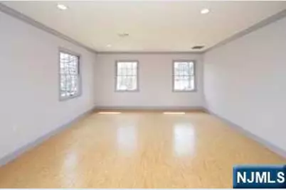 365 Franklin Avenue 202 #202, Wyckoff Township, NJ 07481 - Photo 1