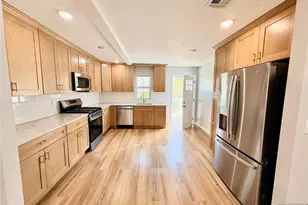 13 Roosevelt Ave B, Lodi, NJ 07644 - Photo 5