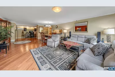 100 Old Palisade Road 917 #917, Fort Lee, NJ 07024 - Photo 9
