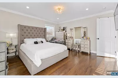 112 Garibaldi Avenue, Lodi, NJ 07644 - Photo 11