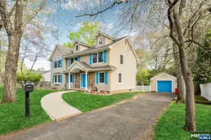 631 Montview Pl, River Vale Township, NJ 07675 - Photo 5