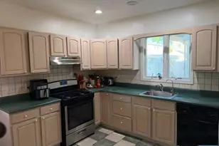 312 Centre Ave 1, Secaucus, NJ 07094 - Photo 3