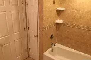 26 Lee St, Elmwood Park, NJ 07407 - Photo 3