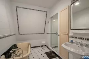 167 Maple St, Englewood, NJ 07631 - Photo 43