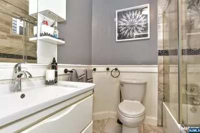 557 Hudson Avenue, Weehawken, NJ 07086 - Photo 9