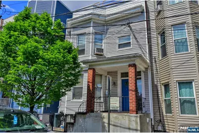 557 Hudson Avenue, Weehawken, NJ 07086 - Photo 1