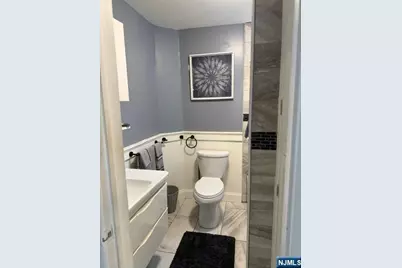 557 Hudson Avenue, Weehawken, NJ 07086 - Photo 21