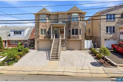 427 Lawton Avenue, Cliffside Park, NJ 07010 - Photo 45