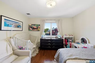 427 Lawton Avenue, Cliffside Park, NJ 07010 - Photo 31