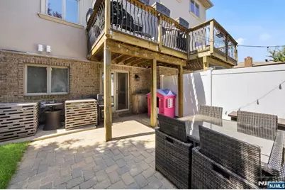 427 Lawton Avenue, Cliffside Park, NJ 07010 - Photo 43