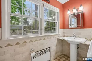 921 Linwood Ave, Ridgewood, NJ 07450 - Photo 23