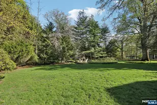 215 Beechwood Rd, Ridgewood, NJ 07450 - Photo 33
