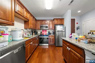 22 Ave At Port Imperial 204, West New York, NJ 07093 - Photo 5