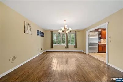 77 Macarthur Drive, Clifton, NJ 07013 - Photo 7