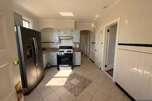 308 Davis Ave Apt1, Harrison, NJ 07029 - Photo 3