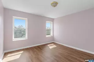 133 Maple Ave 405, East Orange, NJ 07017 - Photo 3