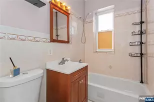 133 Maple Ave 405, East Orange, NJ 07017 - Photo 7