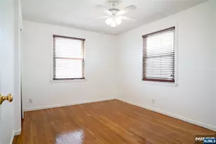 4 Augusta St, Elmwood Park, NJ 07407 - Photo 15
